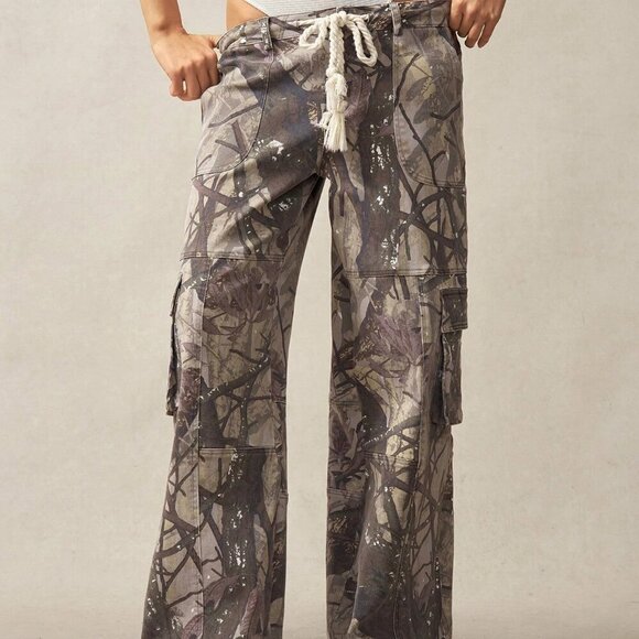 Women's Boho Low-Waisted Relaxed Fit Washed Tree Branch Printed Cargo pants - Picture 1 of 7